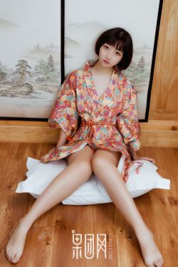 小向美